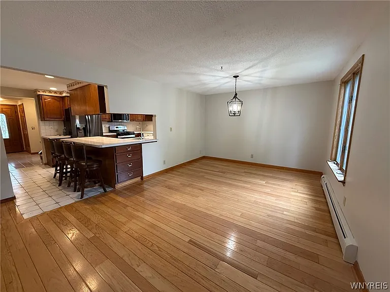 437 Springville Ave — Photo 6