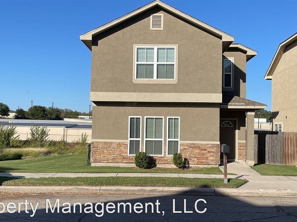 1st image of 626 Meadow Arbor Ln
