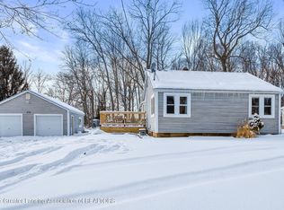 6732 Kingdon Ave, Holt, MI 48842
