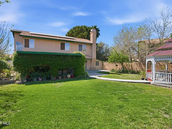 2nd image of 1147 Garnet Ave