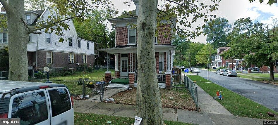 1st image of 621 N 16th St