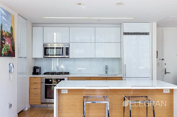 Rented by (Legacy) Elegran | media 15