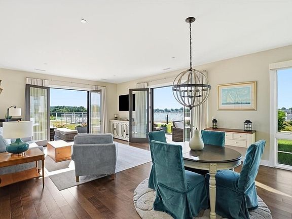 5th image of 10 Shipyard Dr APT 212