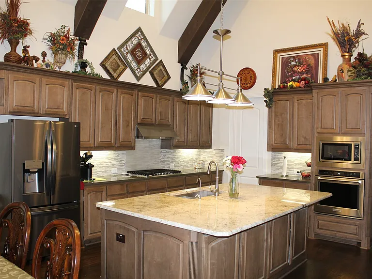 2568 History Ln — Photo 7