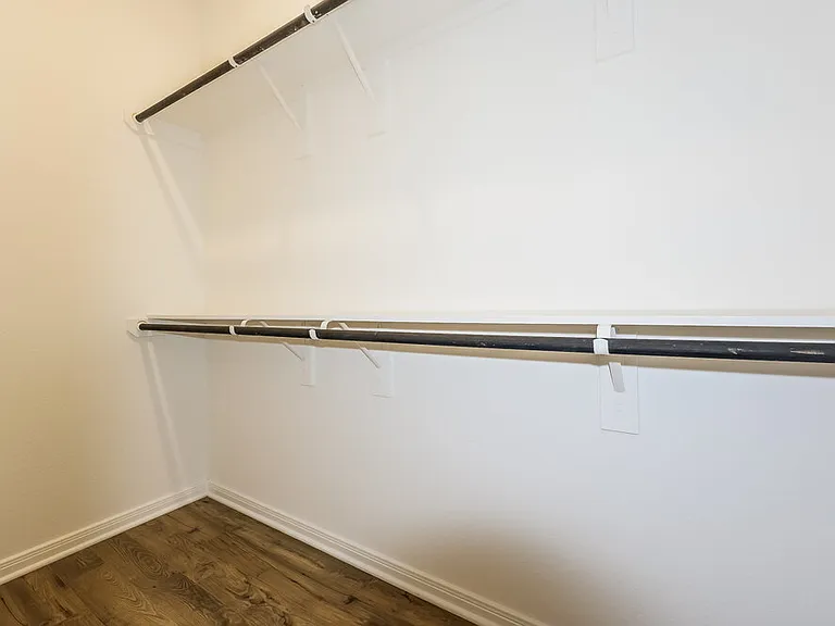 16458 Honeysuckle Hill Dr — Photo 15