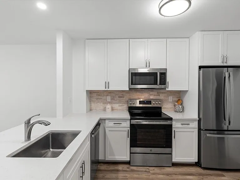 2601 S Roosevelt Blvd #406A — Photo 5