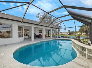 2403 Bay Plz, Lehigh Acres, FL 33936