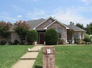 277 Preston Dr, Paris, TX 75462