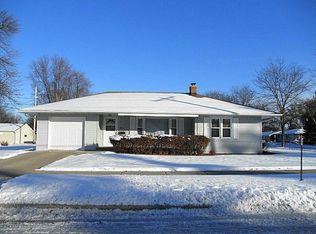 2118 S Jackson St, Appleton, WI 54915