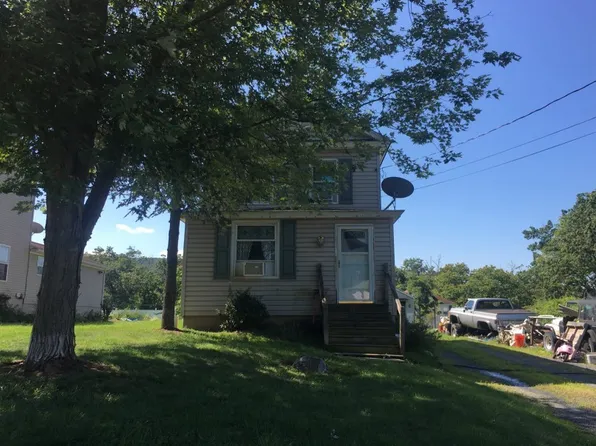 233 Iroquois Ave, Wilkes Barre, PA 18702