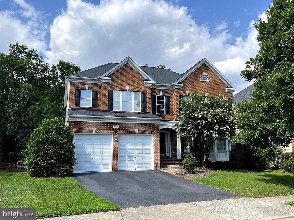 1st image of 25670 S Village Dr