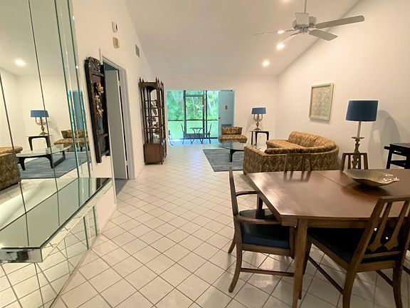 3rd image of 10076 Shadywood Place #10076