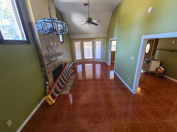 3rd image of 4626 Gawain Dr