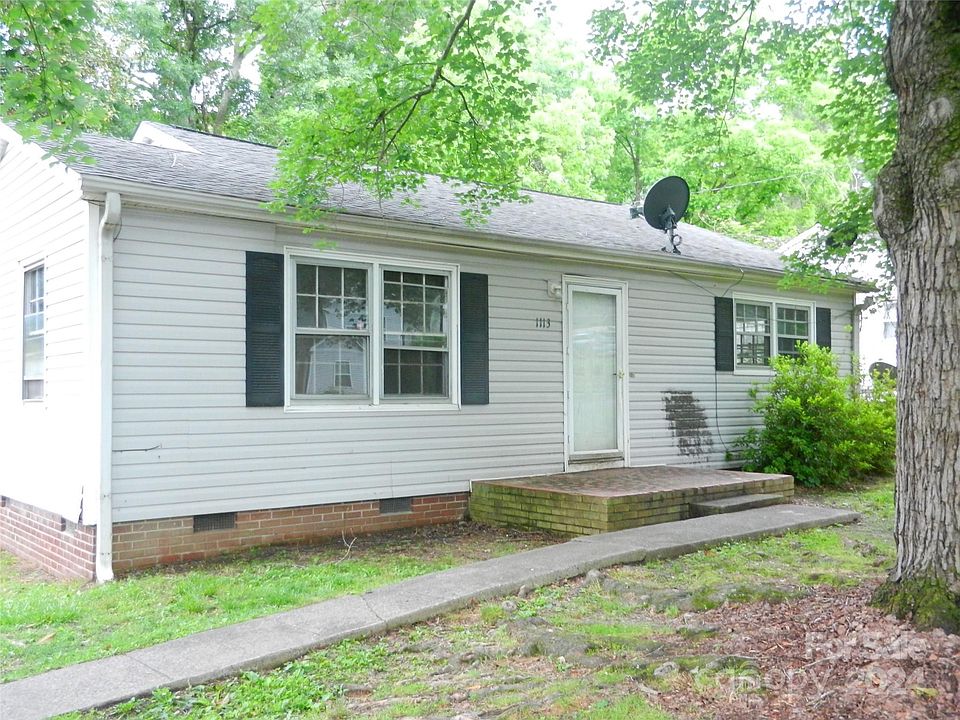 1st image of 1113 Essex St