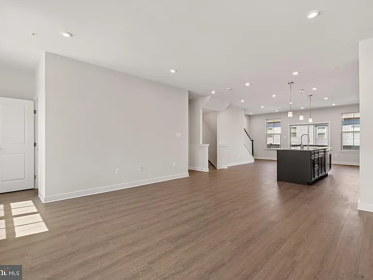 7118 Bighorn Rd — Photo 11