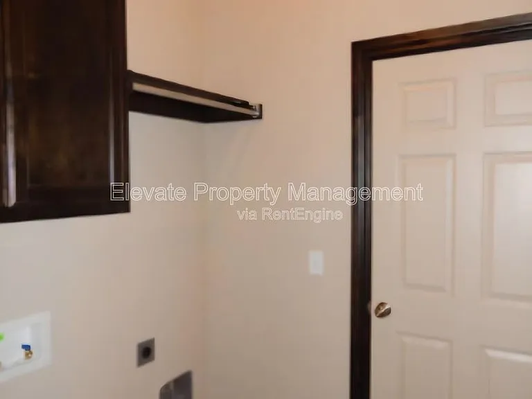 2200 Kintyre Rd — Photo 9