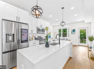 713 Tewkesbury Pl NW, Washington, DC