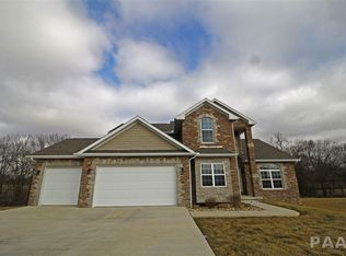 16529 W Cottonwood Rd, Elmwood, IL 61529