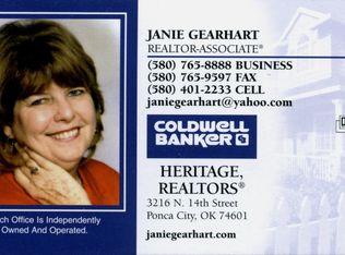 118 S Indian Hill Rd, Ponca City, OK 74604