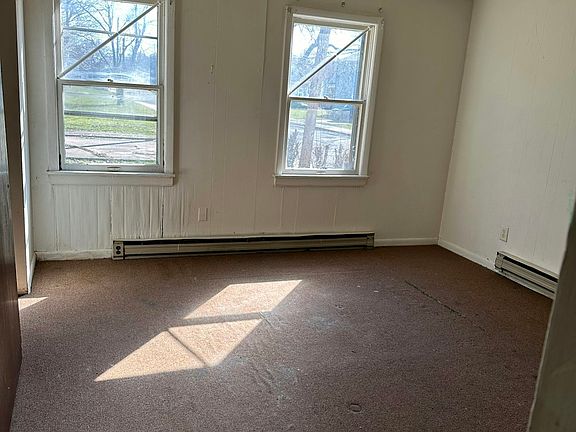 5th image of 1540 W Kettelle St