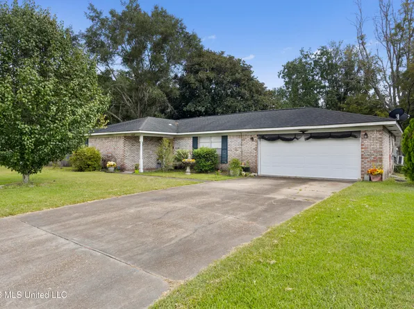 15281 Parkwood Dr N, Gulfport, MS 39503