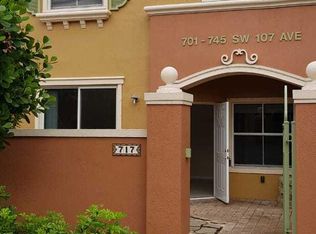 717 SW 107th Ave #2203, Hollywood, FL 33025