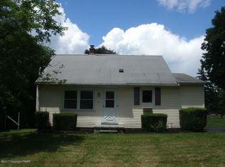 174 E County Rd, Sugarloaf, PA 18249