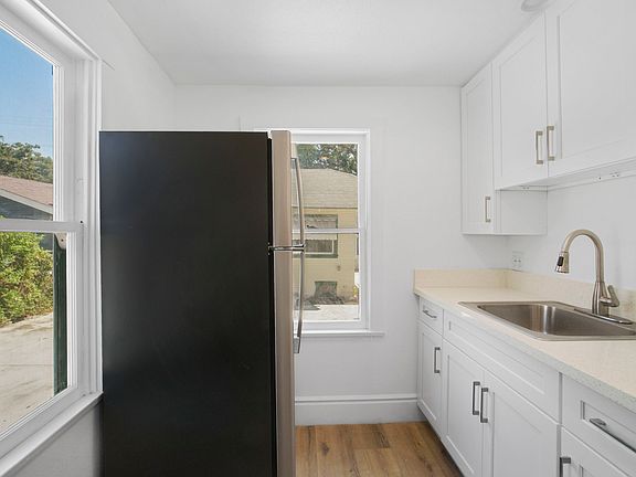 4th image of 1830 S Gramercy Pl #1828-1/4