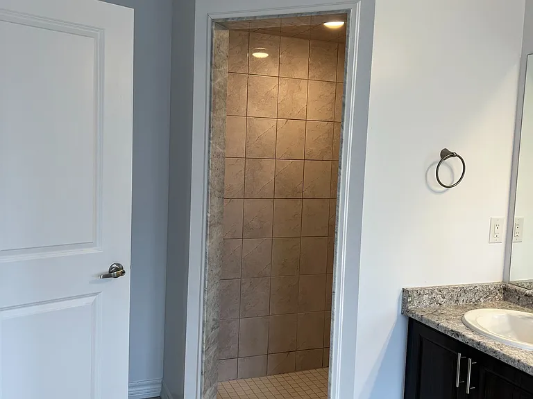 178 Seeley Ave — Photo 20