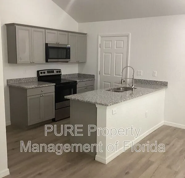 13367 SE 38th Ct — Photo 4