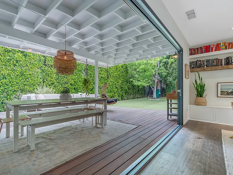 3216 Rosewood Ave — Photo 13