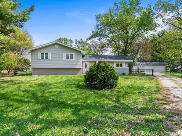 6088 Horseview Dr, Springfield, IL 62712