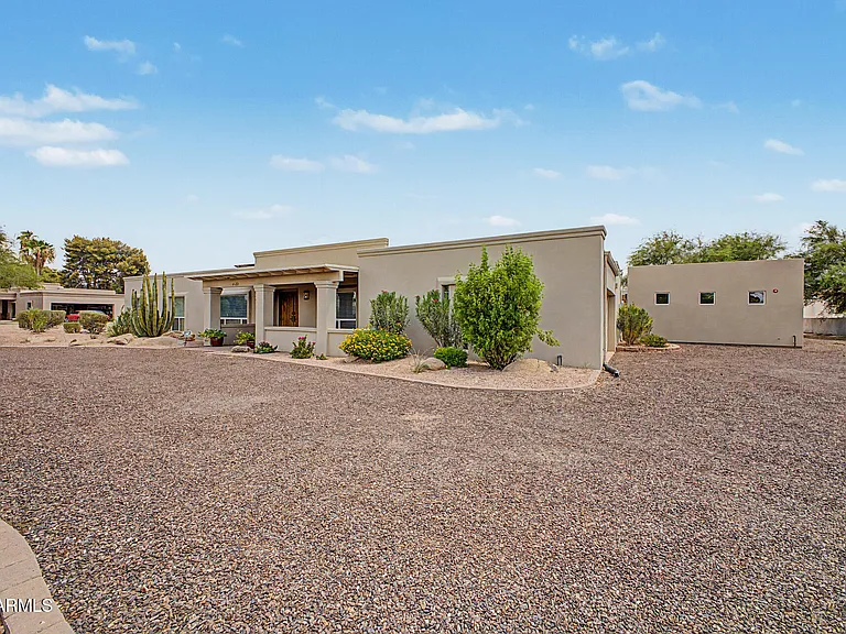 6133 E Mountain View Rd — Photo 5