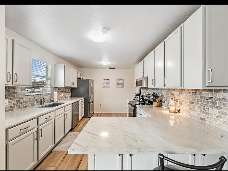 4622 Justin Ln — Photo 13