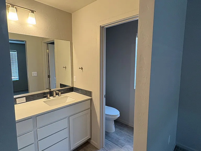 3073 Gladstone St #1 — Photo 14