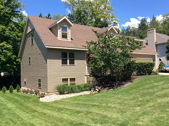 Beautiful front yard