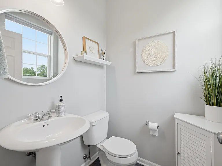 2546 Huntleigh Ln — Photo 17