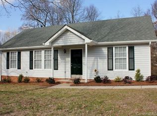 3721 Hunters Run Ln, Matthews, NC 28105