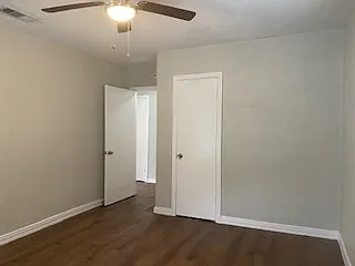 Secondary bedroom entry from hallway