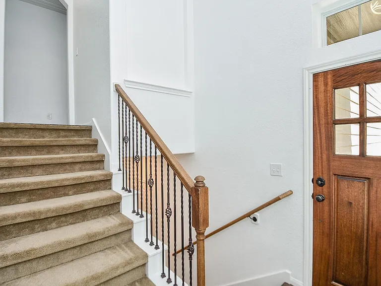 18 Cheswood Manor Dr — Photo 12