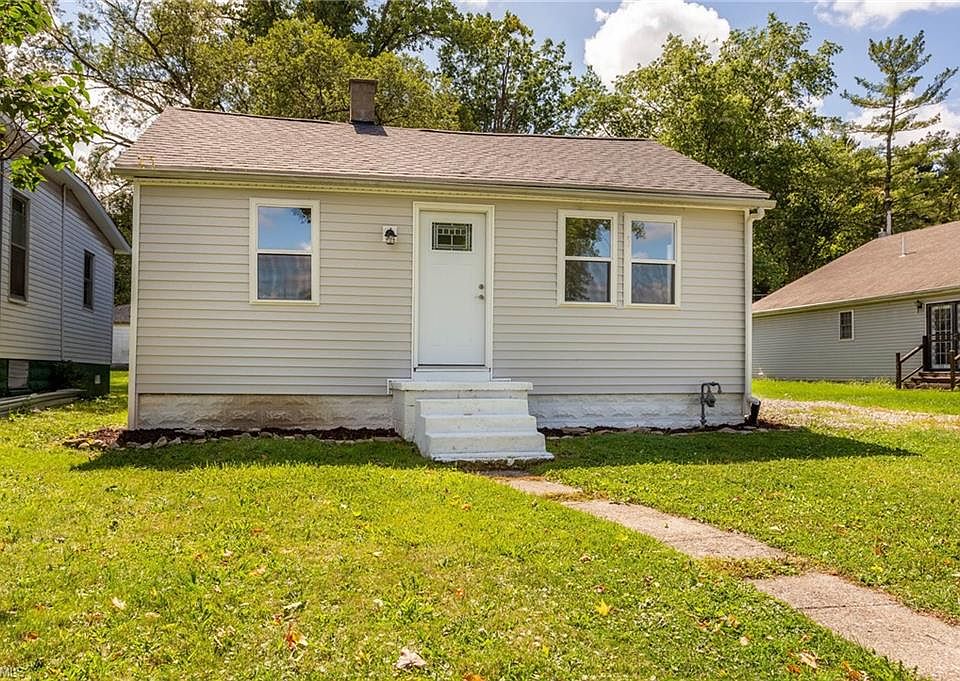 1st image of 41731 Elmwood St