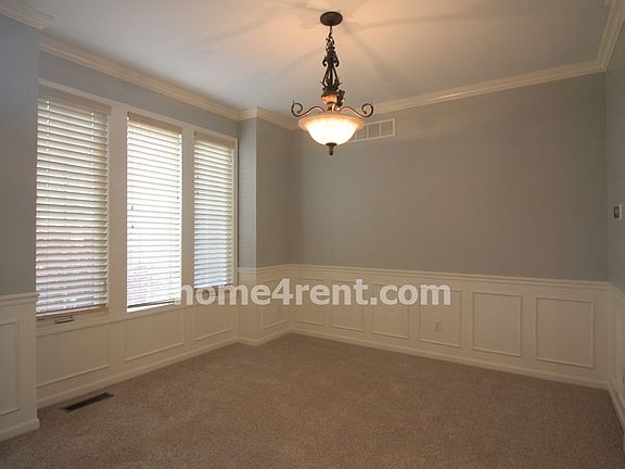 5th image of 5612 NE Hidden Meadow Cir
