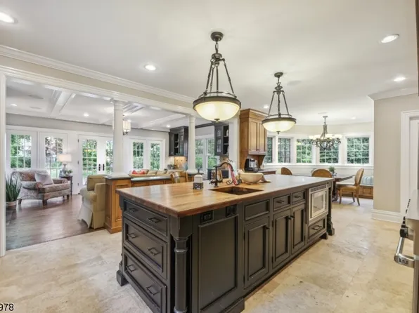 53 Elm St, Millburn Twp., NJ 07041