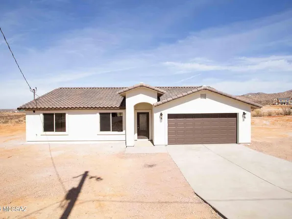 1683 Eje Ct, Rio Rico, AZ 85648