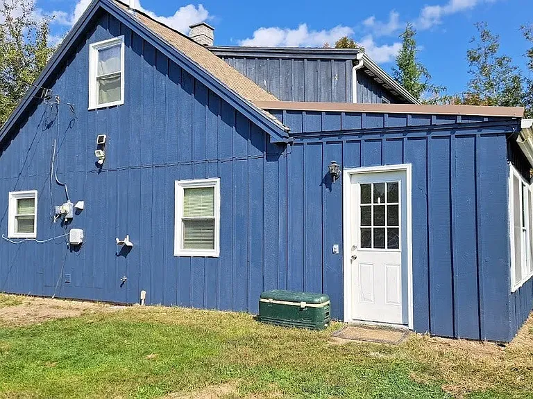 32 Overlock Rd — Photo 1