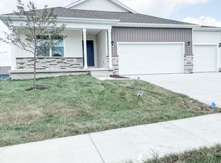 8403 S 184th St, Omaha, NE 68136