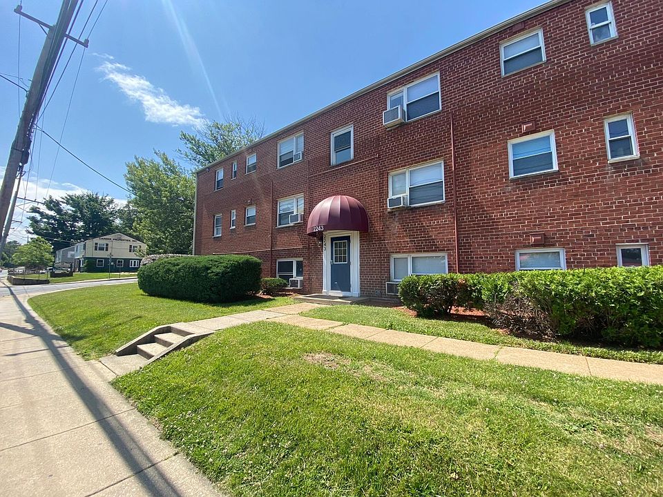 1st image of 2243 Huntington Ave APT 303