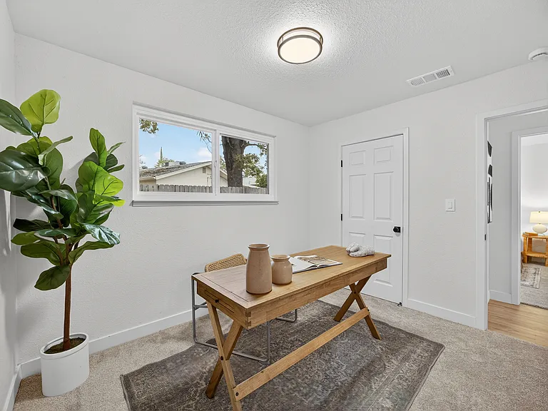 1335 School St — Photo 24