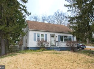 338 W Brookhaven Rd, Brookhaven, PA 19015