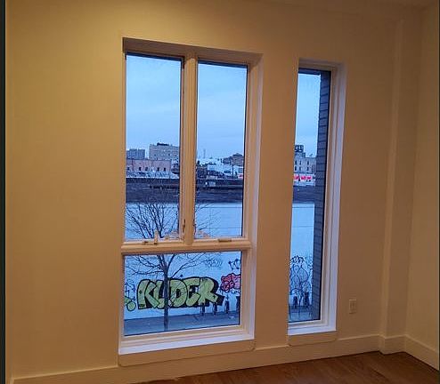3rd image of 1536 Putnam Ave #1B
